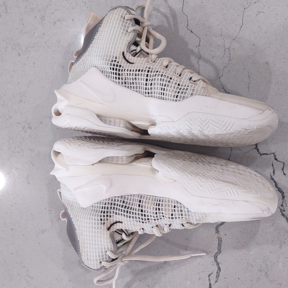 Men's Nike Air Zoom GT Jump "White Summit" Size 9 Medium - Picture 2 of 16